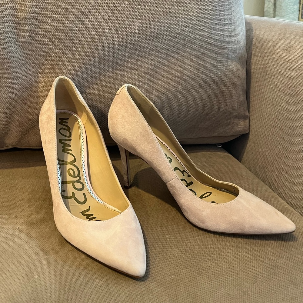 Sam Edelman Pale Pink Suede Pumps